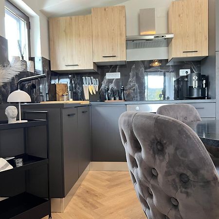 Apartmani Stanic Seget Vranjica Eksteriør billede