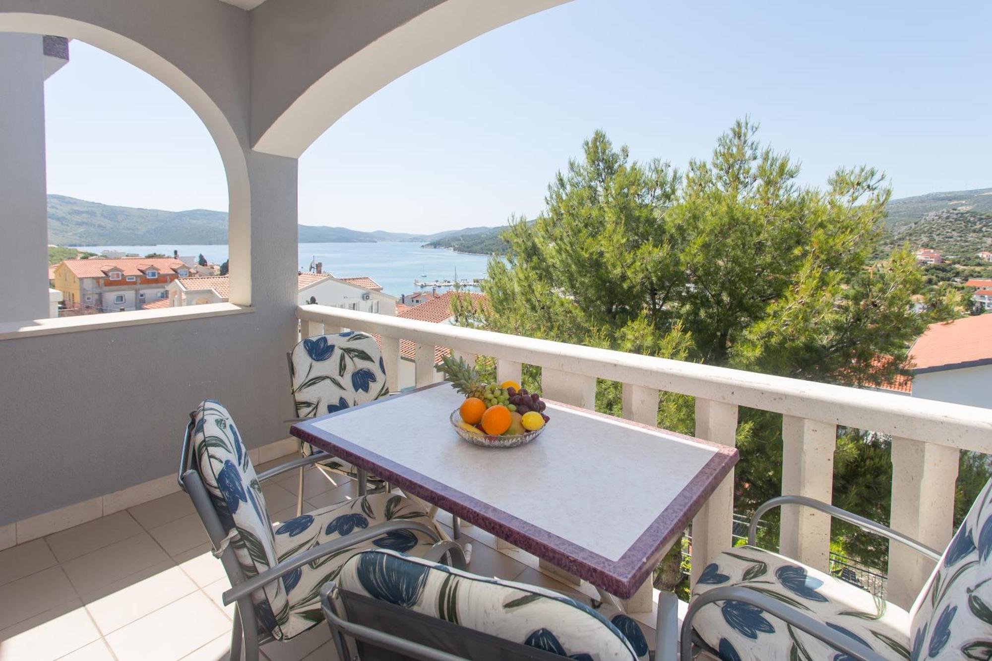 Apartmani Stanic Seget Vranjica Værelse billede