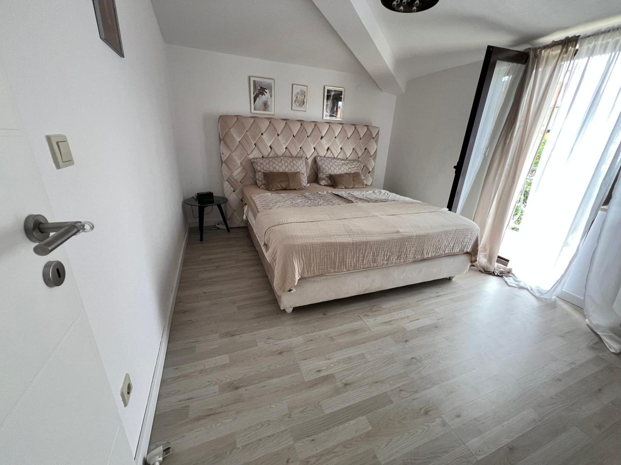 Apartmani Stanic Seget Vranjica Eksteriør billede